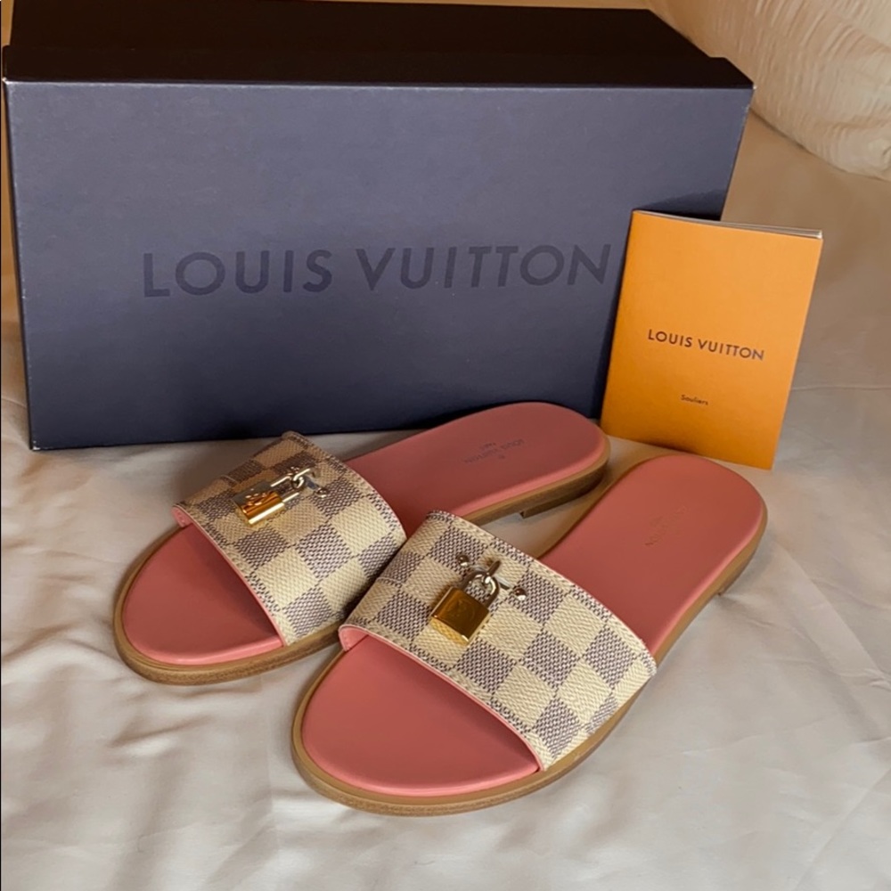 ❗️SOLD❗️NEW Louis Vuitton Lock It Mule Sandals - Picture 1 of 6